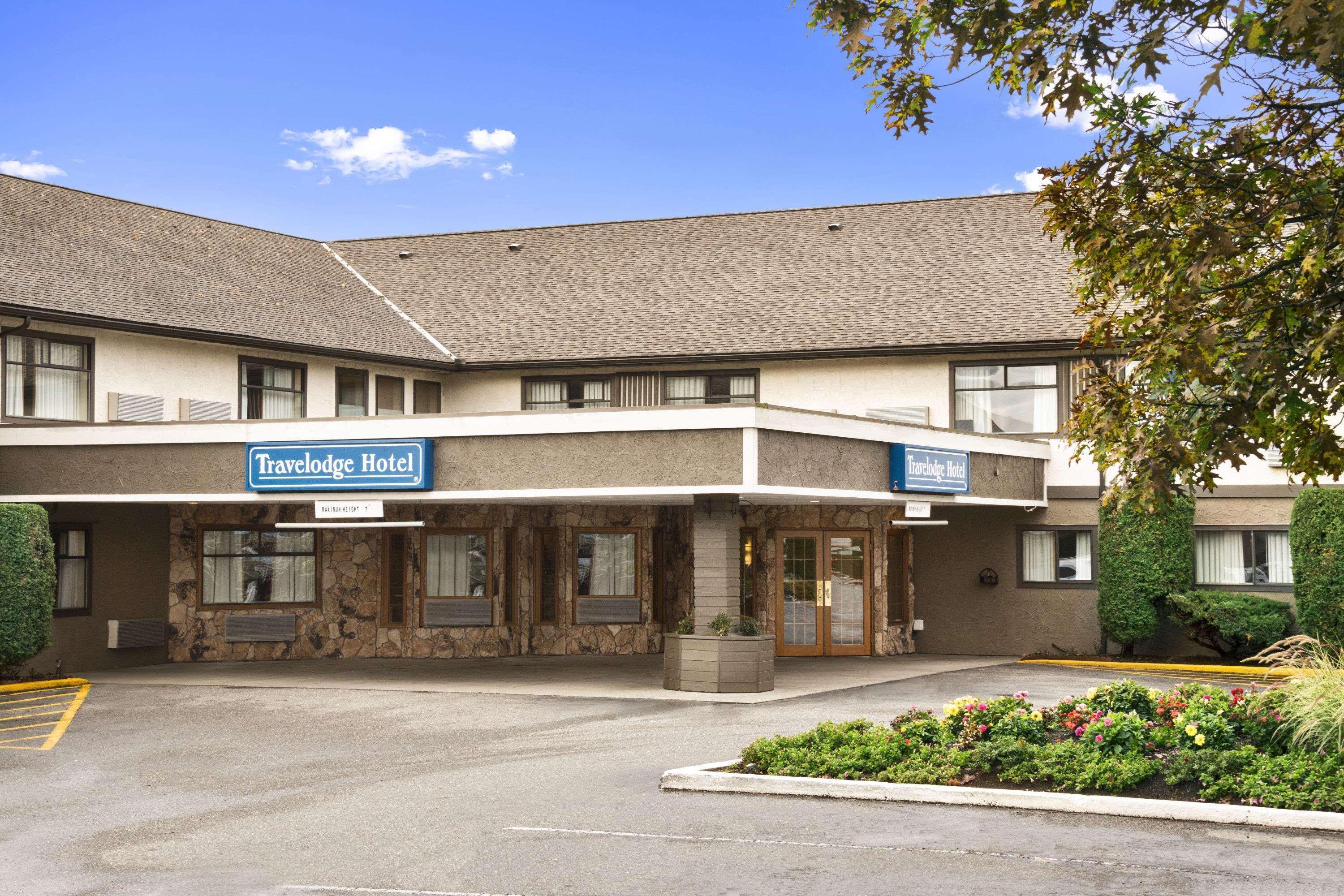 Travelodge Hotel By Wyndham Chilliwack Exterior photo